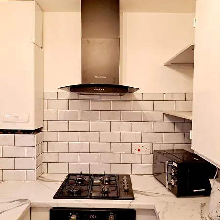 2 Bedroom House In - Sleeps 5 Wifi Parking Vakantiehuis