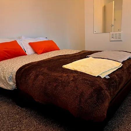 Holiday home 2 Bedroom House In - Sleeps 5 Wifi Parking