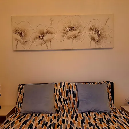 2 Bedroom House In - Sleeps 5 Wifi Parking