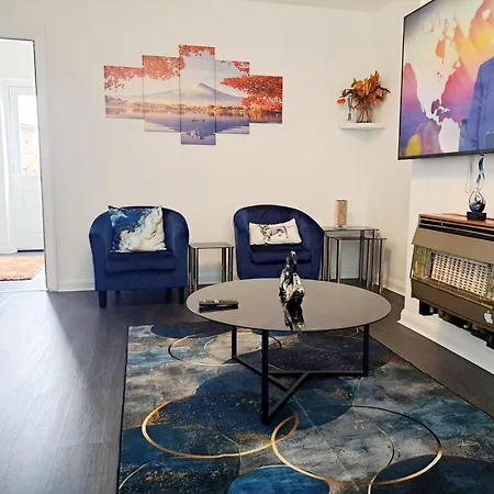 2 Bedroom House In - Sleeps 5 Wifi Pets
