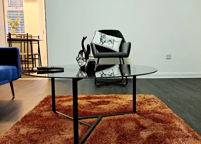 2 Bedroom House In - Sleeps 5 Wifi Parking