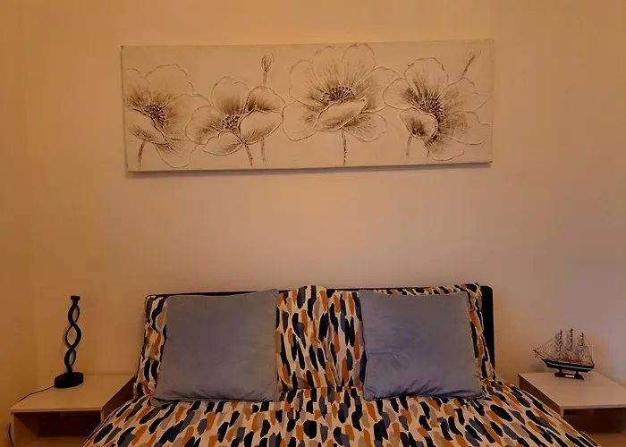 2 Bedroom House In - Sleeps 5 Wifi Parking