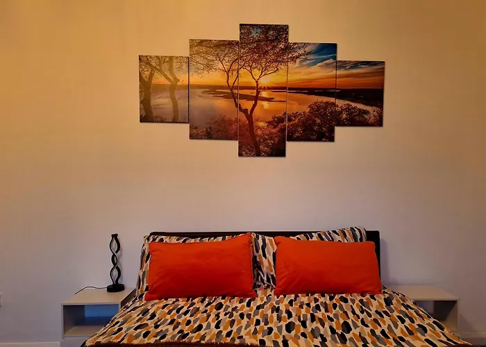 2 Bedroom House In - Sleeps 5 Wifi Parking * 利兹