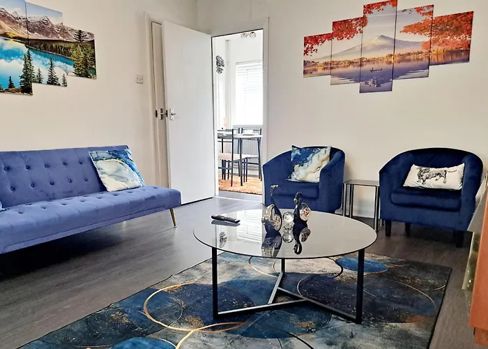 2 Bedroom House In - Sleeps 5 Wifi Parking 度假居 利兹