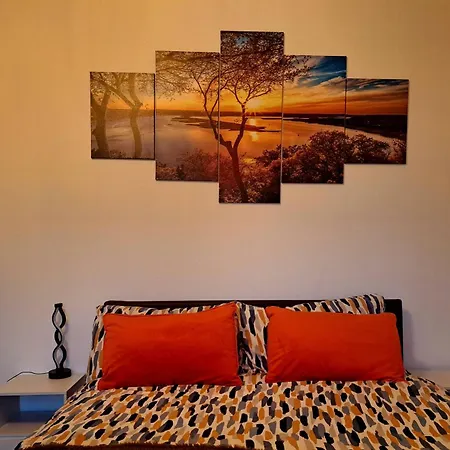 2 Bedroom House In - Sleeps 5 Wifi Parking * Λιντς